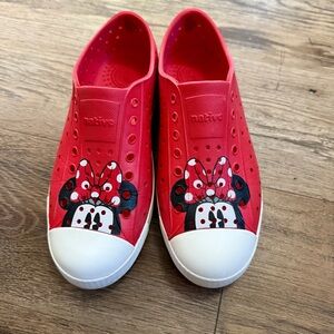 Native Disney Minnie Mouse red slip on shoes 3